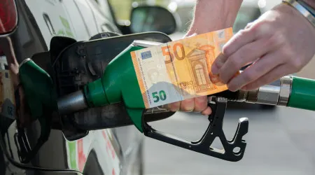 Já há previsões para os combustíveis: Eis o que esperar na segunda-feira