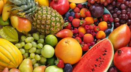 Estas frutas podem ajudar a ter uma pele radiante e olhos menos inchados