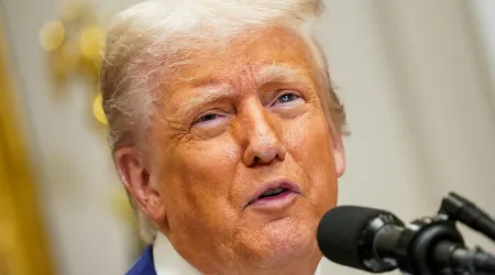 Trump diz que "Rússia e Ucrânia vão começar negociações para cessar-fogo"