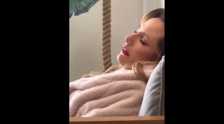 Vídeo. Fernanda Serrano apanhada por colegas a dormir "no trabalho"