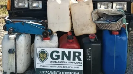 Homens de 34 e 67 anos detidos por furto de combustível em Elvas