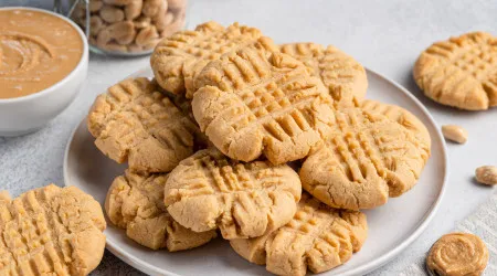 Já jantou e ainda tem fome? Experimente estas bolachas com 3 ingredientes