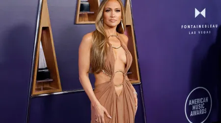 Jennifer Lopez prometeu e cumpriu! O visual arrasador nos AMA
