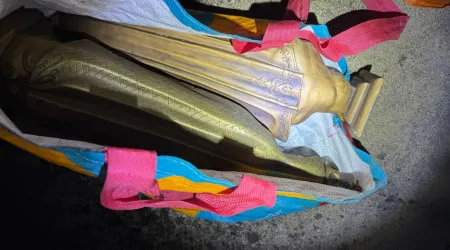 Homem apanhado a roubar objetos religiosos de cemitério de Sintra