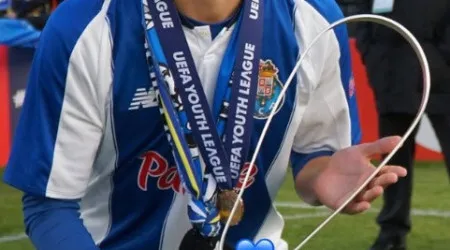Foi assim que o FC Porto felicitou Vitinha pela conquista da Champions
