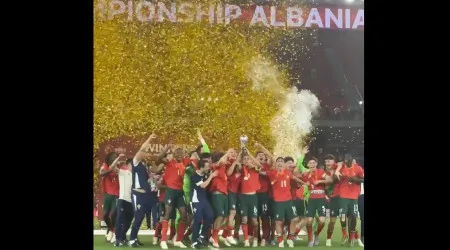 Para a posteridade. O momento em que Portugal ergueu o troféu do Europeu