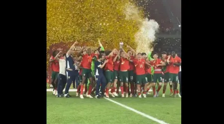 Para a posteridade. O momento em que Portugal ergueu o troféu do Europeu