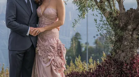 A história do vestido de noiva de Fátima Lopes (um dos 7 que desenhou)