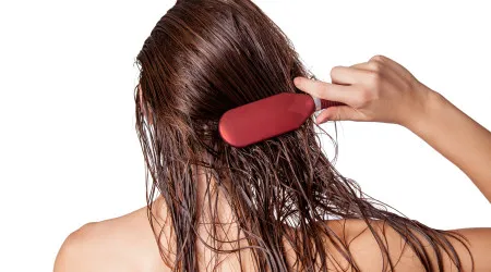 Nunca pensou que este hábito inofensivo pudesse estragar o seu cabelo