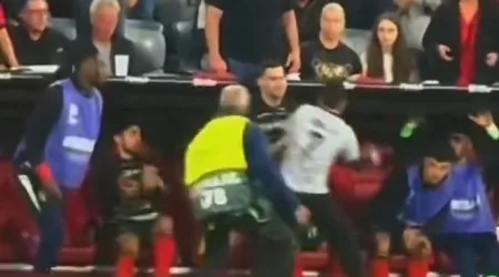 Dalot protegeu Cristiano Ronaldo de um invasor. Pote teve de 'fugir'