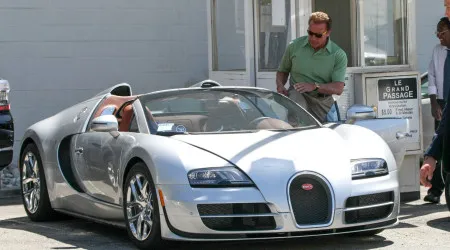 Bugatti de Arnold Schwarzenegger está à venda (por preço 'Exterminador')