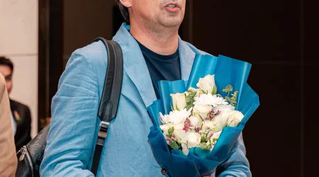 Um clássico. Inzaghi chegou à Arábia Saudita e foi premiado com... flores