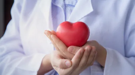 Cardiologista avisa: Cinco hábitos prejudiciais para o coração