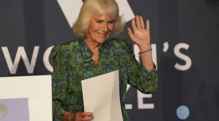 Rainha Camilla aparece de surpresa num evento: "Ninguém sabia..."