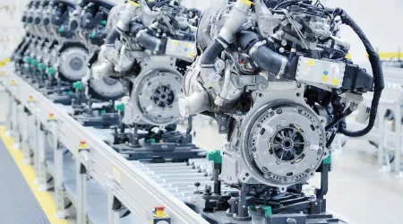 Insólito: Dois trabalhadores de fábrica automóvel roubaram 1.000 motores
