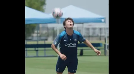 E estes domínios? João Neves dá 'show' com a bola nos pés no PSG