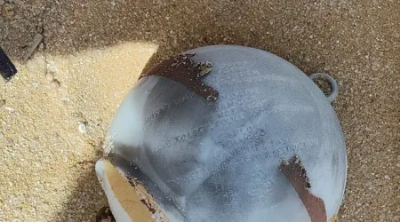 Marinha desativa engenho explosivo encontrado numa praia em Sesimbra