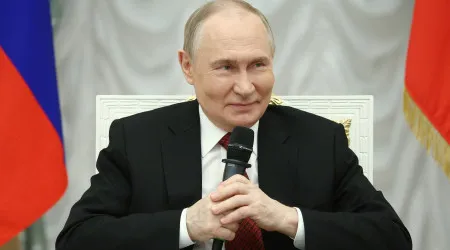 Putin disse a Trump que a Rússia "não renunciará aos seus objetivos"