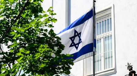 Hong Kong e Macau aconselham residentes a abandonar Irão e Israel
