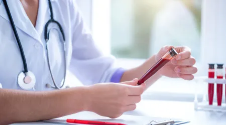 Os tipos de sangue que podem aumentar o risco de cancro do pâncreas