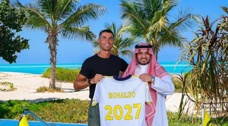 Oficial: Cristiano Ronaldo renova contrato com o Al Nassr até 2027