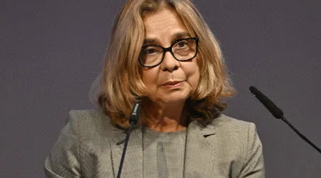 Grávida que perdeu bebé? "Não passou por vários hospitais", diz ministra