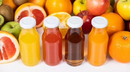 Por que devemos beber sumos naturais de fruta, mas não em demasia