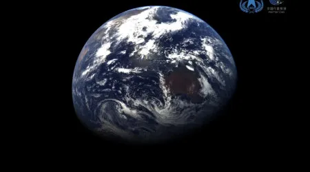 Sonda chinesa captou imagens da Terra e da Lua a 590 mil quilómetros