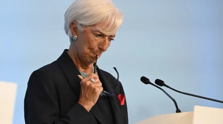 Christine Lagarde preocupada com risco de "privatização do dinheiro"