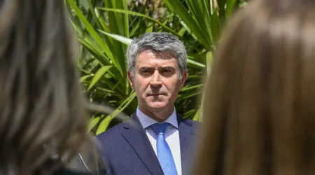 "Governo vai ser levado à conclusão de que tem mesmo de dialogar com PS"