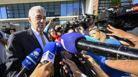 Caso Marquês. As fotos da chegada de Sócrates e Santos Silva ao tribunal