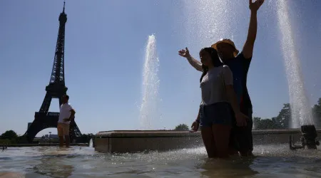 Europa sofre com onda de calor, enquanto América Latina 'treme' de frio