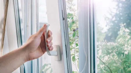 Casa fresca sem gastar dinheiro? Oito erros que não ajudam (evite-os)
