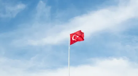 Detidos mais três presidentes de câmara da oposição da Turquia