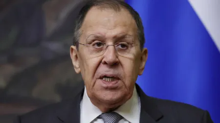 Rússia diz que "não está previsto nenhum encontro" de Putin com Zelensky