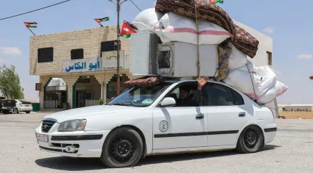 Mais de 100 mil refugiados voltaram à Síria após saída de Bashar al-Assad