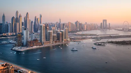 Jovem condenado por romance no Dubai recebe perdão e volta ao Reino Unido