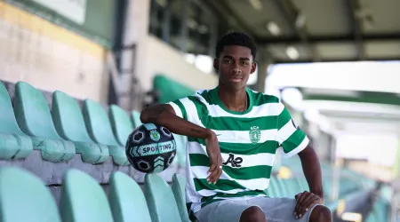 Oficial: Jovem peruano de 19 anos reforça formação do Sporting