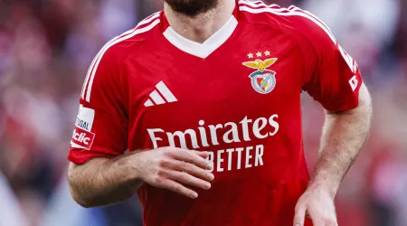Oficial: Benfica anuncia saída de Kokçu por empréstimo para o Besiktas