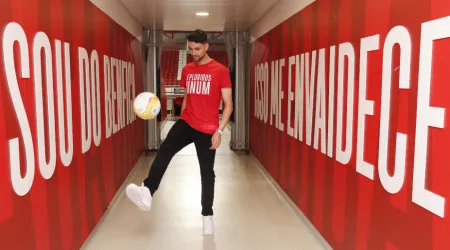 "Quando cheguei ao Benfica, encontrei uma equipa mentalmente abalada"