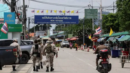 Camboja e Tailândia suspenderam os movimentos de tropas na fronteira