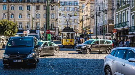 Velocidades de 30 km/h e 'revolução' no trânsito no centro de Lisboa?
