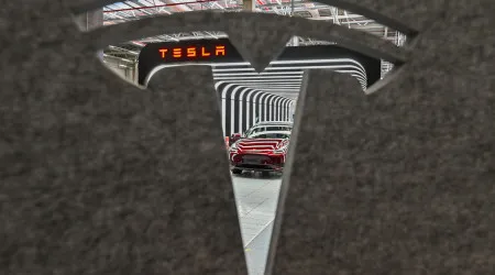 Tesla fabricados na China venderam menos em julho