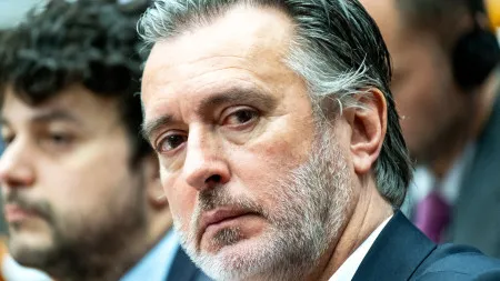 Cotrim Figueiredo quer ser "farol de referência" e aponta aos jovens 