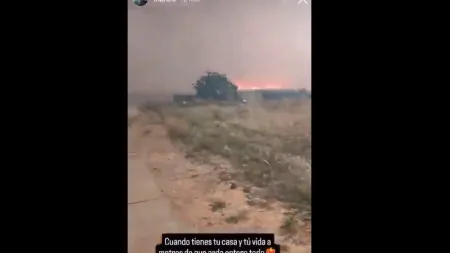 "A metros de arder tudo". Ex-futebolista espanhol cercado pelas chamas