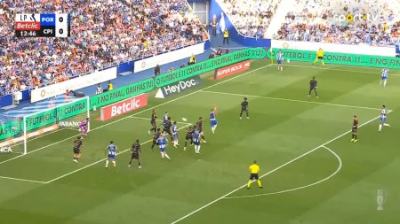 Foram quatro, mas podiam ter sido mais. FC Porto 'cilindra' Casa Pia