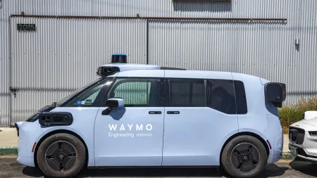 Serviço de robotáxi autorizado a testar nas ruas Nova Iorque