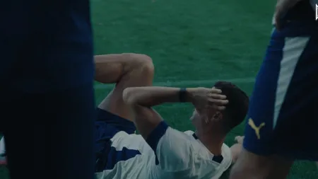 Dos abdominais de Cristiano Ronaldo à magia na Arménia. Portugal 'aquece'