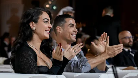Casamento de Ronaldo e Georgina? Rumores levam multidão à Sé do Funchal