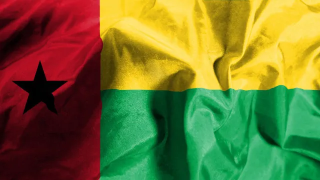 
                    Militares na Guiné-Bissau fazem 